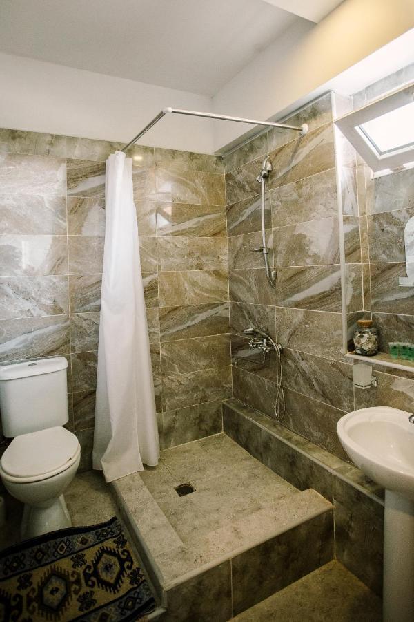 Hotel Chateau Dzveli Gavazi Akhalsopeli  Esterno foto